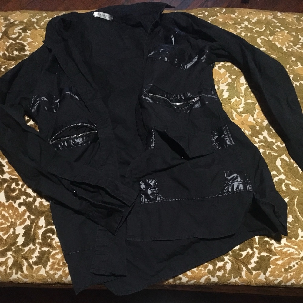 Men’s Small Ground Zero Top
